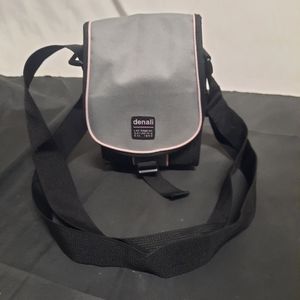 Denali Los Angeles Camera Bag Blk/Gray/Pink